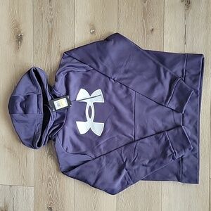 NWT! Womens, under armour, fleece sweatshirt, size medium, navy/purple in color